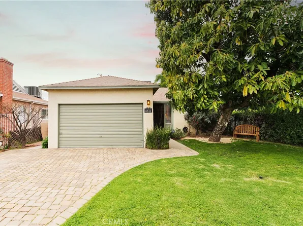 6631 Densmore Ave, Van Nuys, CA 91406