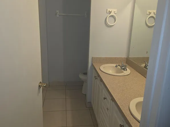 905 Southridge Rd APT 202D, Delray Beach, FL 33444