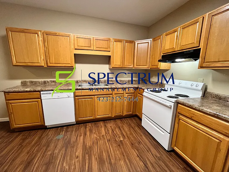 1810 Bishop Ave — Photo 6