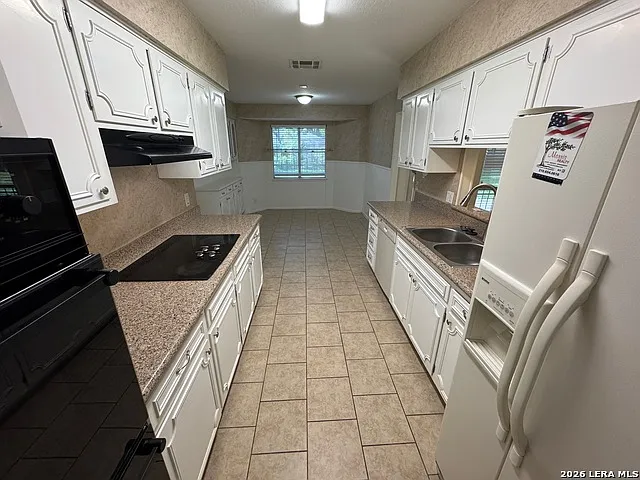 525 Tidecrest Dr — Photo 4