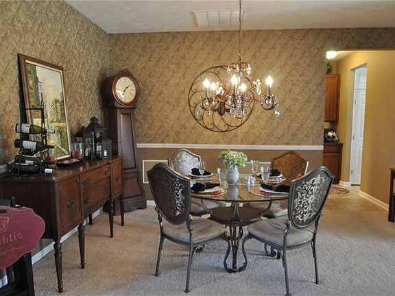 5th image of 38097 Essex Pl