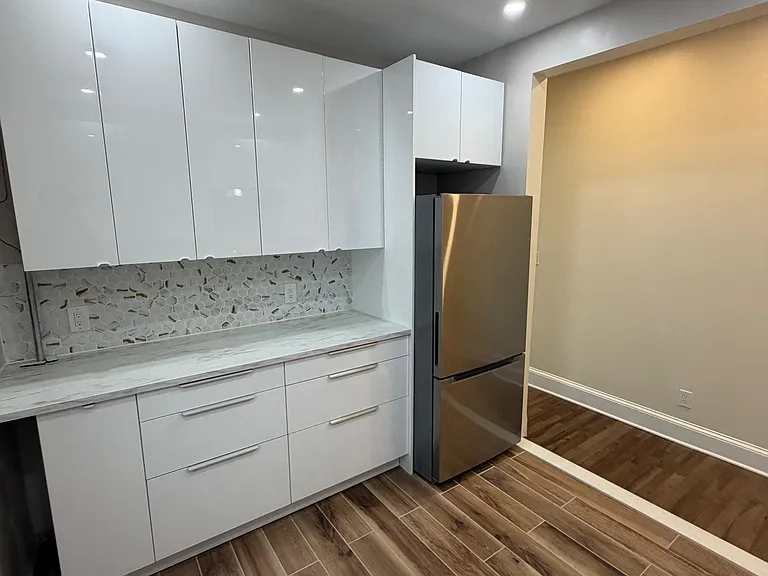 272 Hancock Ave #1 — Photo 3