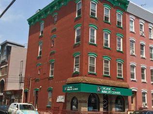 252 9th St #3, Hoboken, NJ 07030