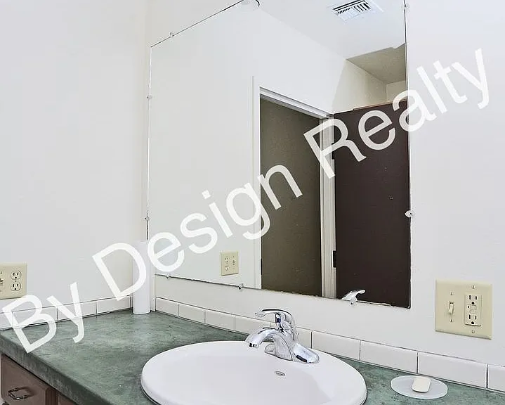 1040 E Halcyon Rd — Photo 33