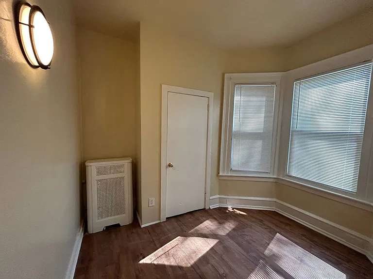 1330 West Hunting Park Avenue — Photo 7