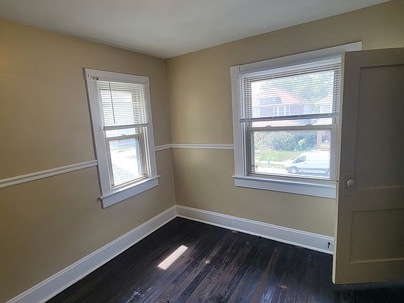 5th image of 1109 N Tuxedo St