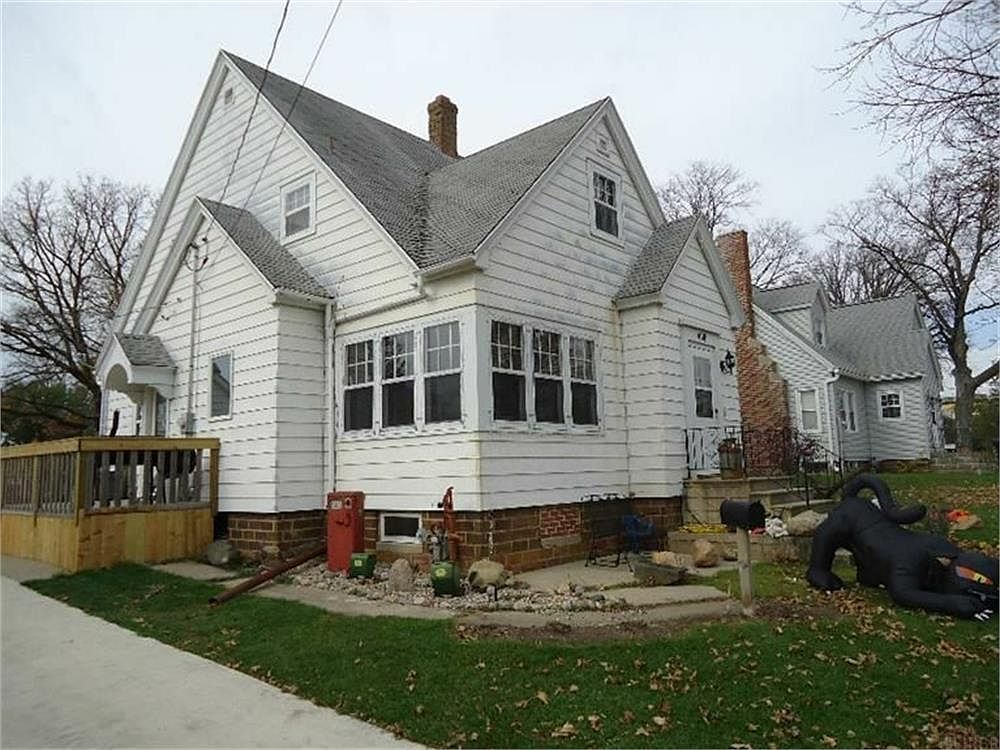 408 Mitchell St, Ackley, IA 50601 Zillow