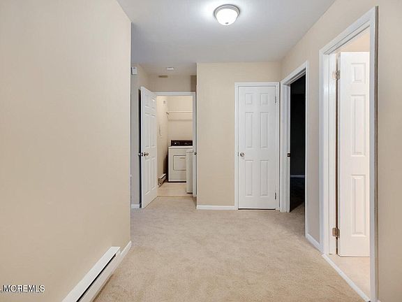 4th image of E11 Hillside Ct