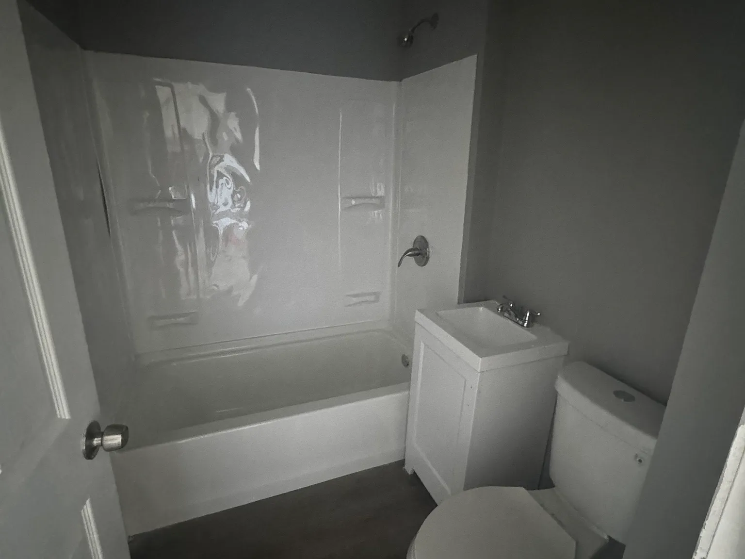 3 bed, $2,200 — Photo 2