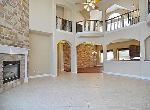 3rd image of 7036 Garden Laurel Ct