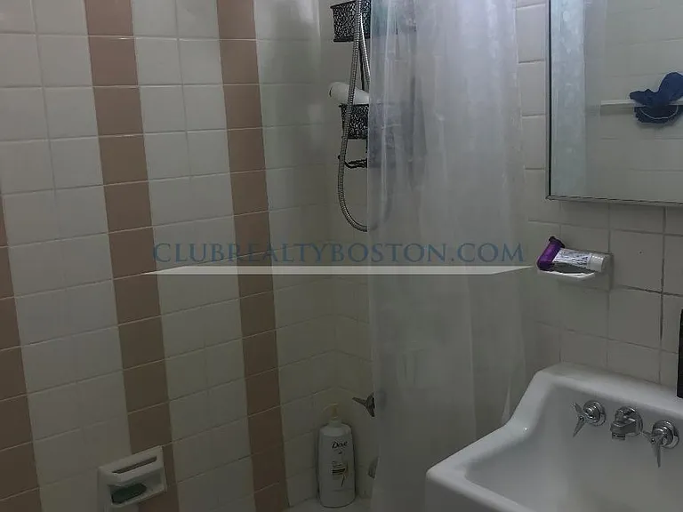 164 Beacon St #1 — Photo 1