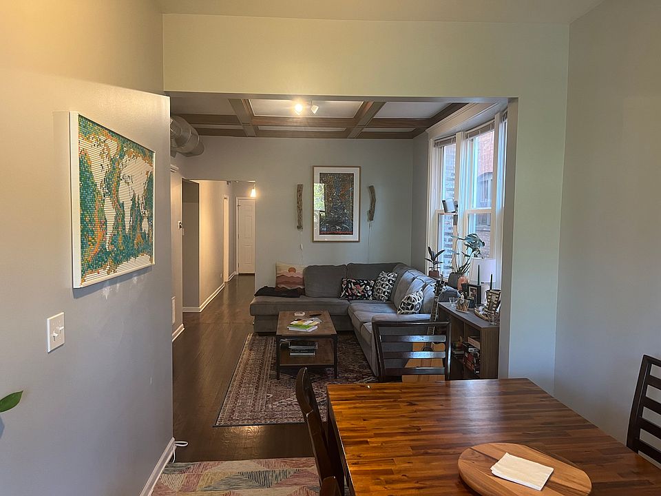 Living/dinning room