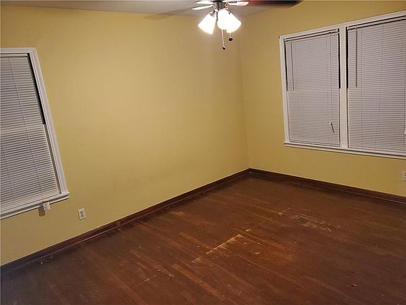 3rd image of 1444 Dahlia Dr