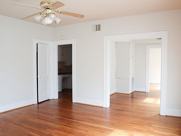 Ample natural light throughout home!