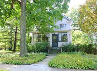 1424 Lincoln Pl, Highland Park, IL