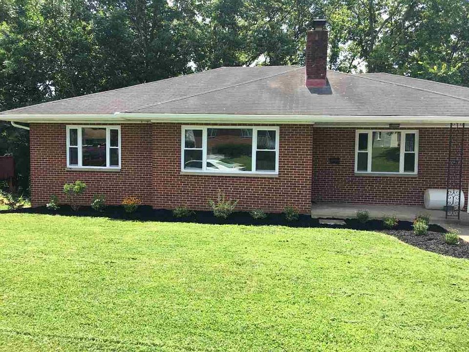 3033 Wallace Cir, Huntington, WV 25705 Zillow