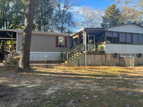 17841 Ellisor Ln, Florala, AL 36442