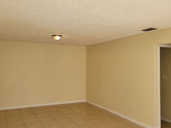5th image of 5322 E 14th Ave APT B