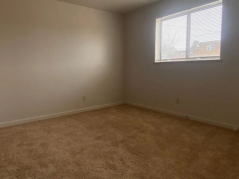 1850 Fremont Ave — Photo 8
