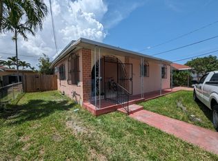 3293 NW 4th St, Miami, FL 33125