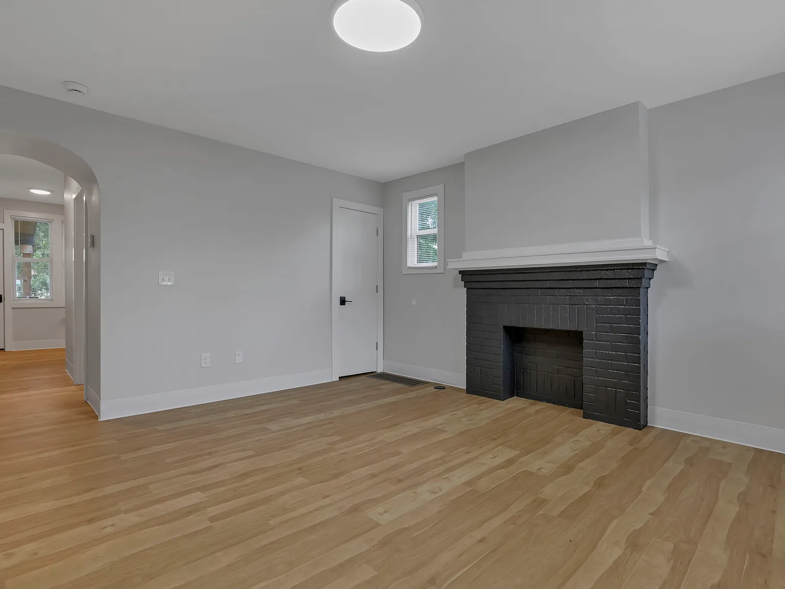 1 bed, $1,100 — Photo 3
