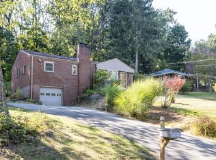 145 Oakhurst Rd, Pittsburgh, PA 15215