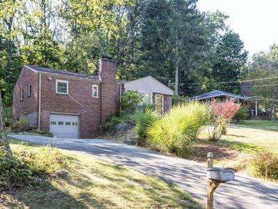 145 Oakhurst Rd, Pittsburgh, PA, 15215