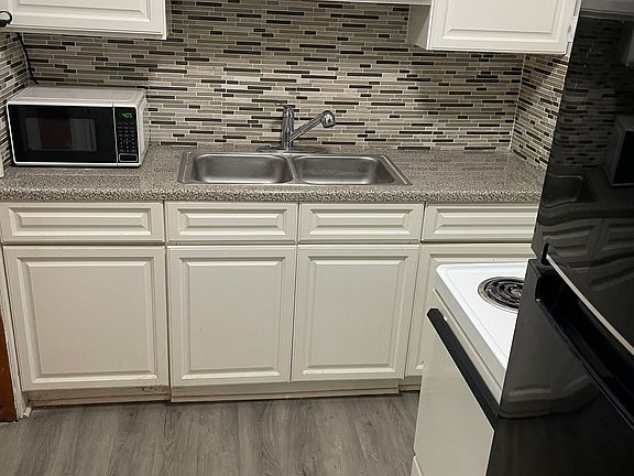 5th image of 202 77th St #2