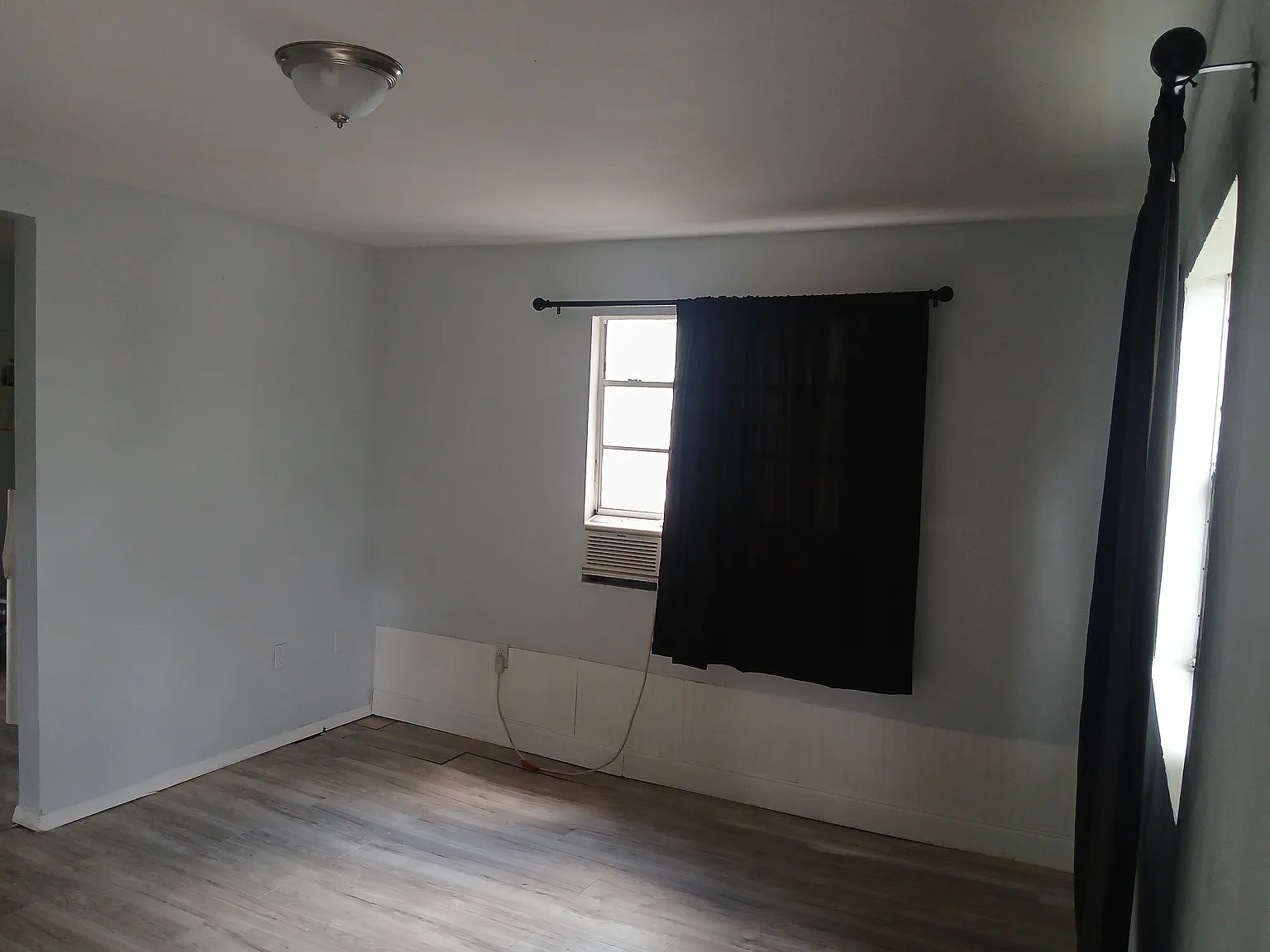 2 bed, $1,050 — Photo 4