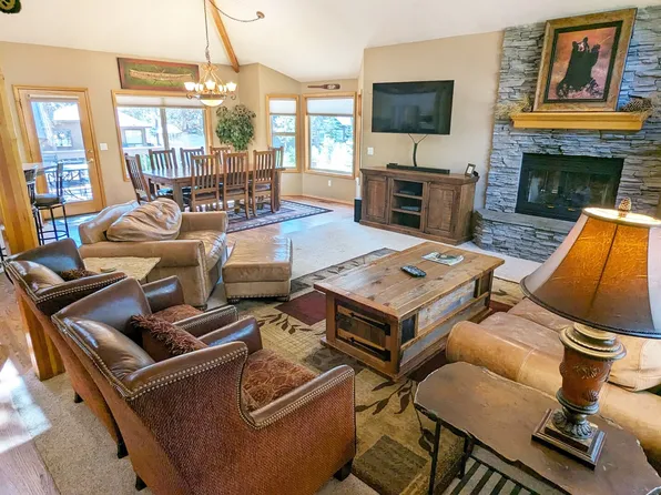 (undisclosed Address), Sunriver, OR 97707
