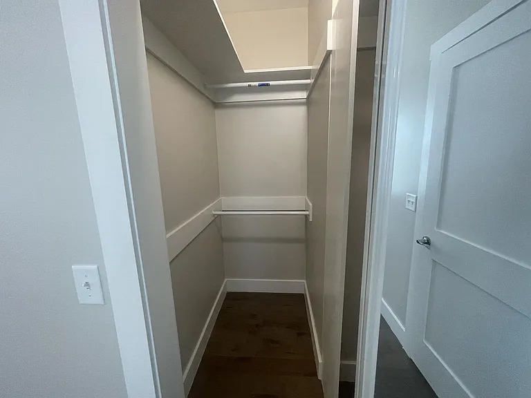 309 W Duffy St #B — Photo 10