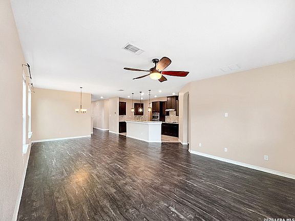 5th image of 6830 Foster Flds