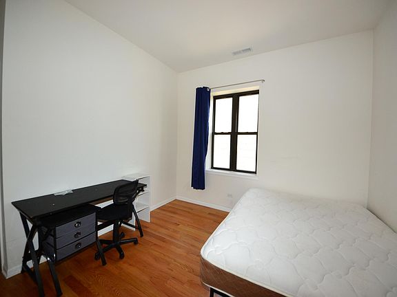 4th image of 3341 S Wallace St #3F