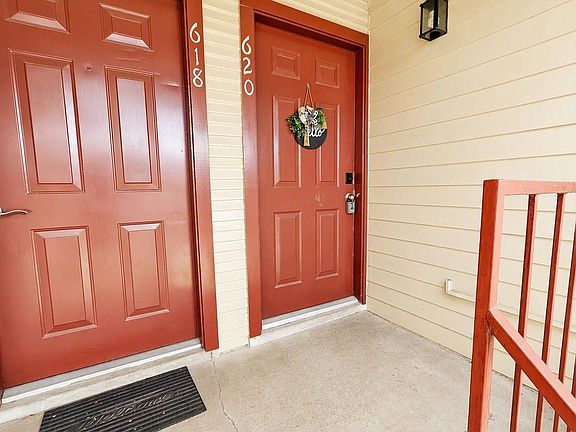 2nd image of 2120 El Paseo St APT 620
