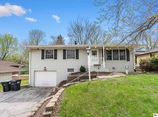9481 Spencer St, Omaha, NE 68134