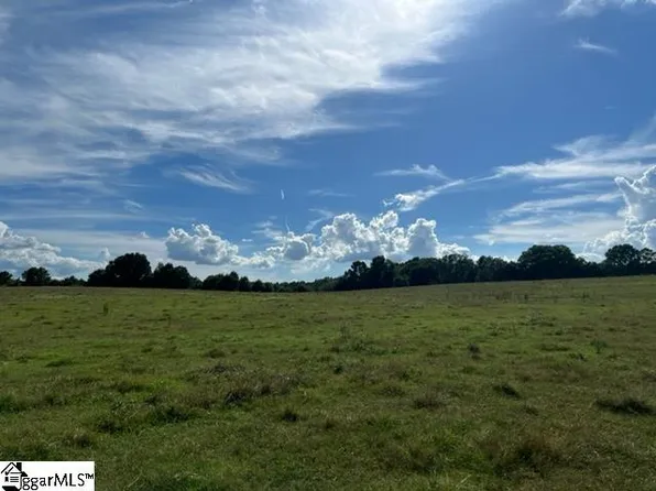 1324 Easy Rd, Laurens, SC 29360