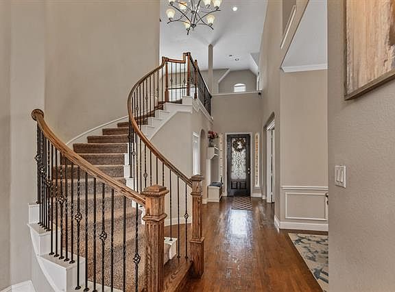5th image of 2525 Lakebend Dr