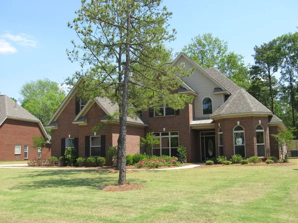 290 Plantation Xing, Millbrook, AL 36054