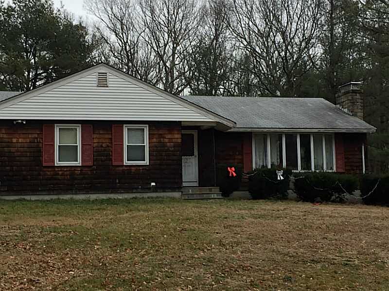 1st image of 2 Rosewood Dr