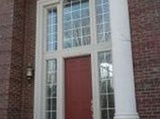 2645 Long Winter Ln, Oakland, MI 48363