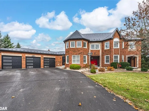 26 Riverside Dr, Mono, ON L9W 6L4