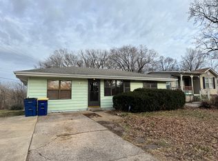 2166 N Warson Rd, Saint Louis, MO 63114