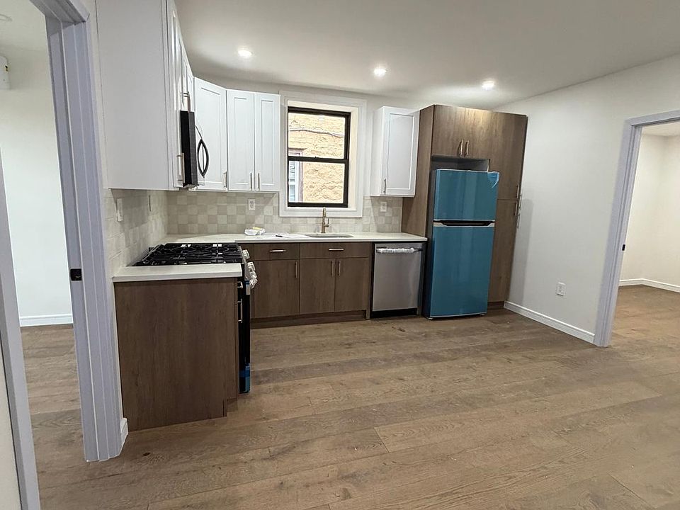 1st image of 1143 E 224th St #2