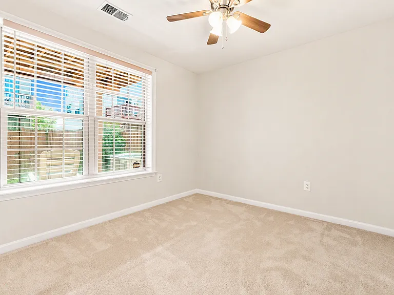 4735 Verdana Loop — Photo 4