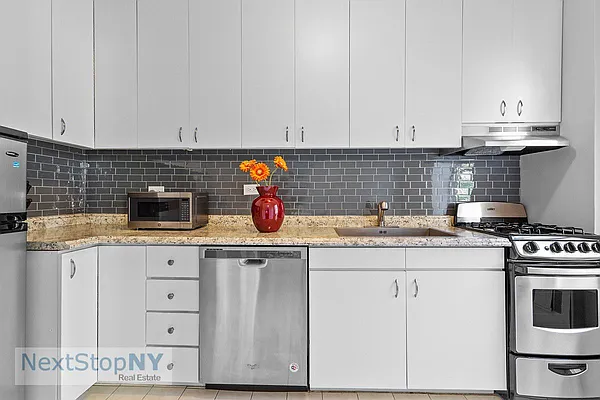 Sold by NextStopNY | media 15