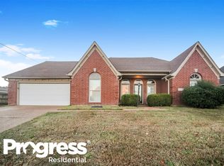 1927 Ada Ln, Cordova, TN 38016