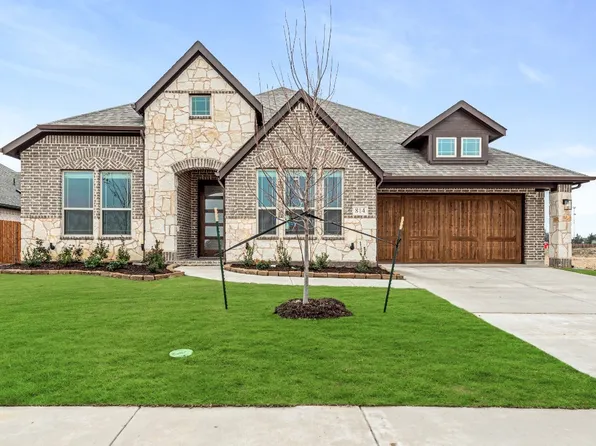 814 Corsa Dr, Midlothian, TX 76065