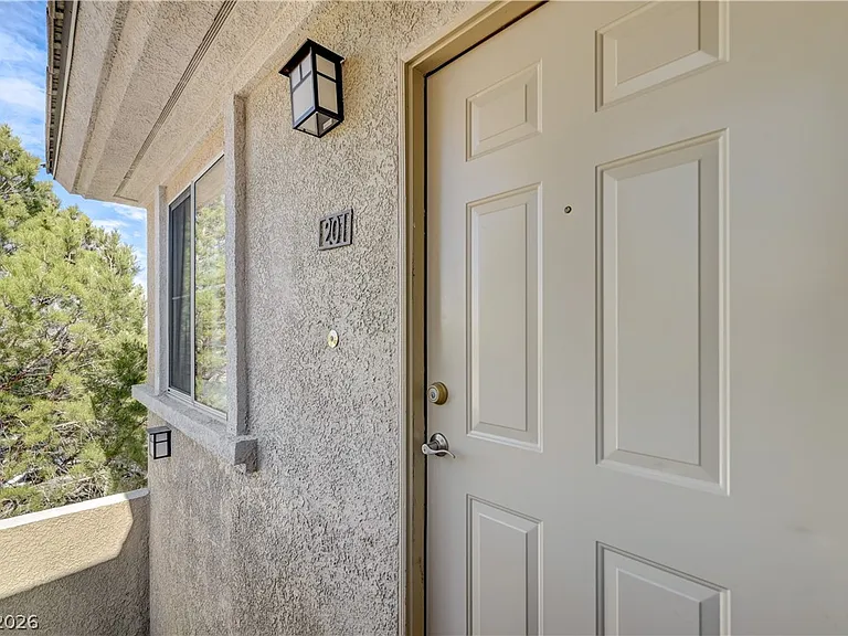 804 Peachy Canyon Cir #201 — Photo 3