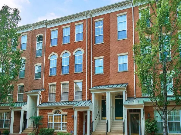 199 Martin Ln, Alexandria, VA 22304