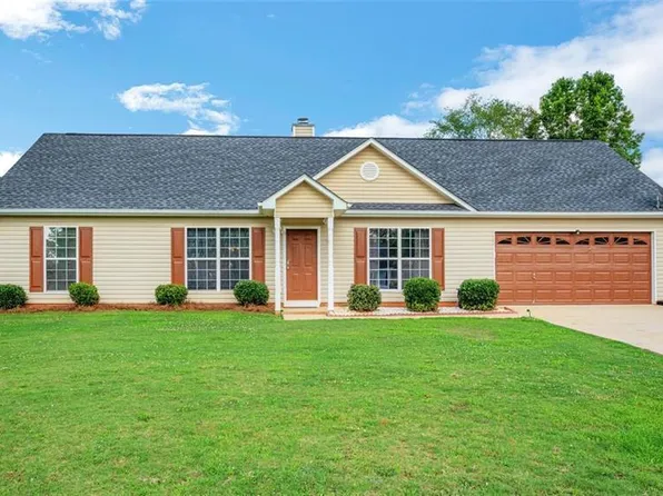 15 Summer Breeze Ct, Covington, GA 30014
